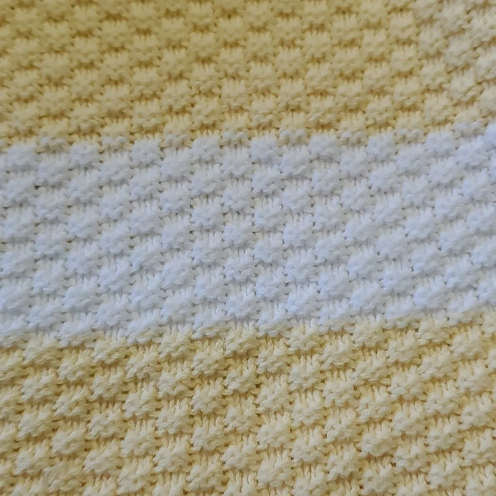 CROFT & BARROW, lightweight 100% cotton yellow and white sweater. - Picture 12 of 12